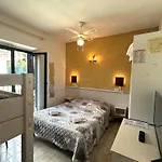 Le Bon Accueil 2* Porto (Corsica)