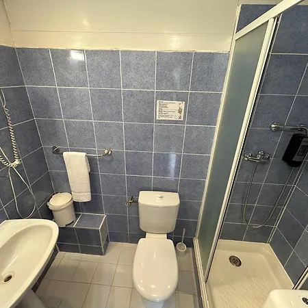 Le Bon Accueil Hotell 2*