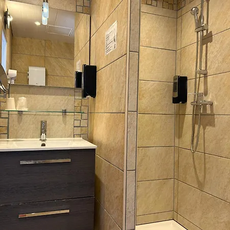 Hotell Le Bon Accueil Porto (Corsica)