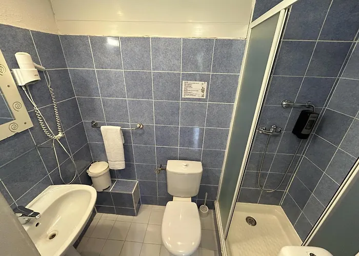 Le Bon Accueil מלון 2*