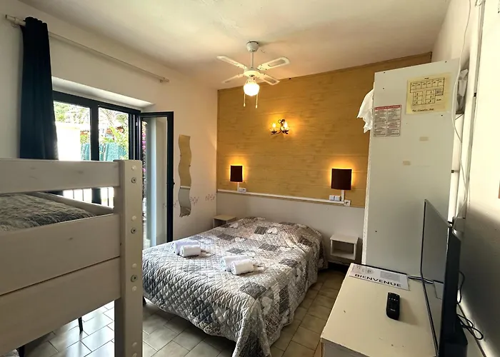 Le Bon Accueil 2* Porto (Corsica)