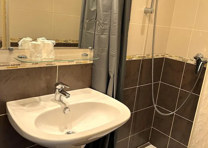 Le Bon Accueil 2* Porto (Corsica)