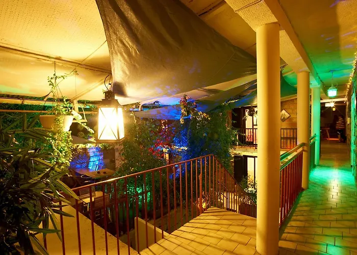 Le Bon Accueil 2* Porto (Corsica)